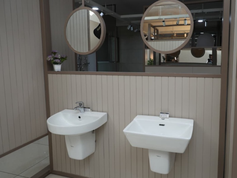 Sanitaryware WASHBASINS