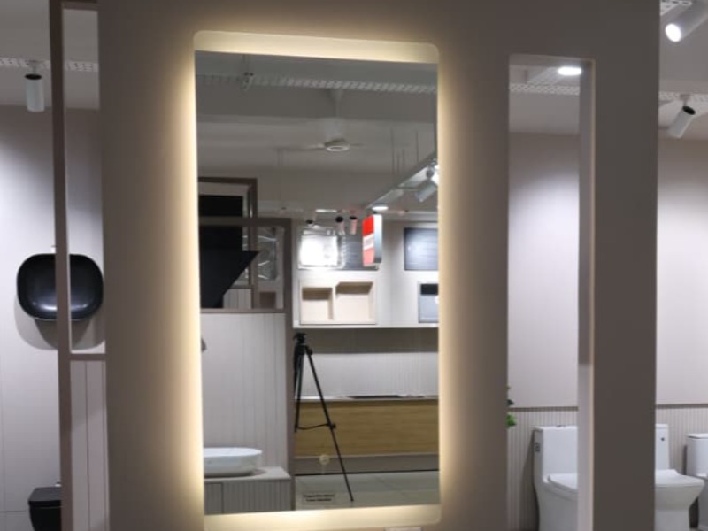 LED MIRROR